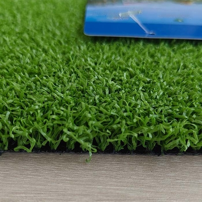 Dtex 8000 الغولف العشب الاصطناعي والصيانة المنخفضة 15 ملم الرياضة العشب الاصطناعي مع الكثافة العالية