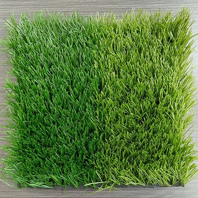 Dtex 12000 الرياضة العشب الاصطناعي 140 غرز / م العشب الاصطناعي القابل للتخصيص مع SBR غطاء اللاتكس