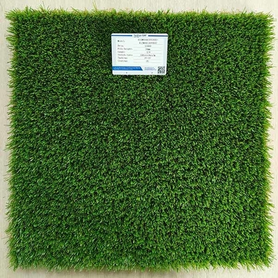 PU الملصق 28mm 13800 Dtex المناظر الطبيعية العشب الاصطناعي مضاعف PP شرفات خلفية الحديقة الديكورات مقاومة الأشعة فوق البنفسجية صيانة منخفضة